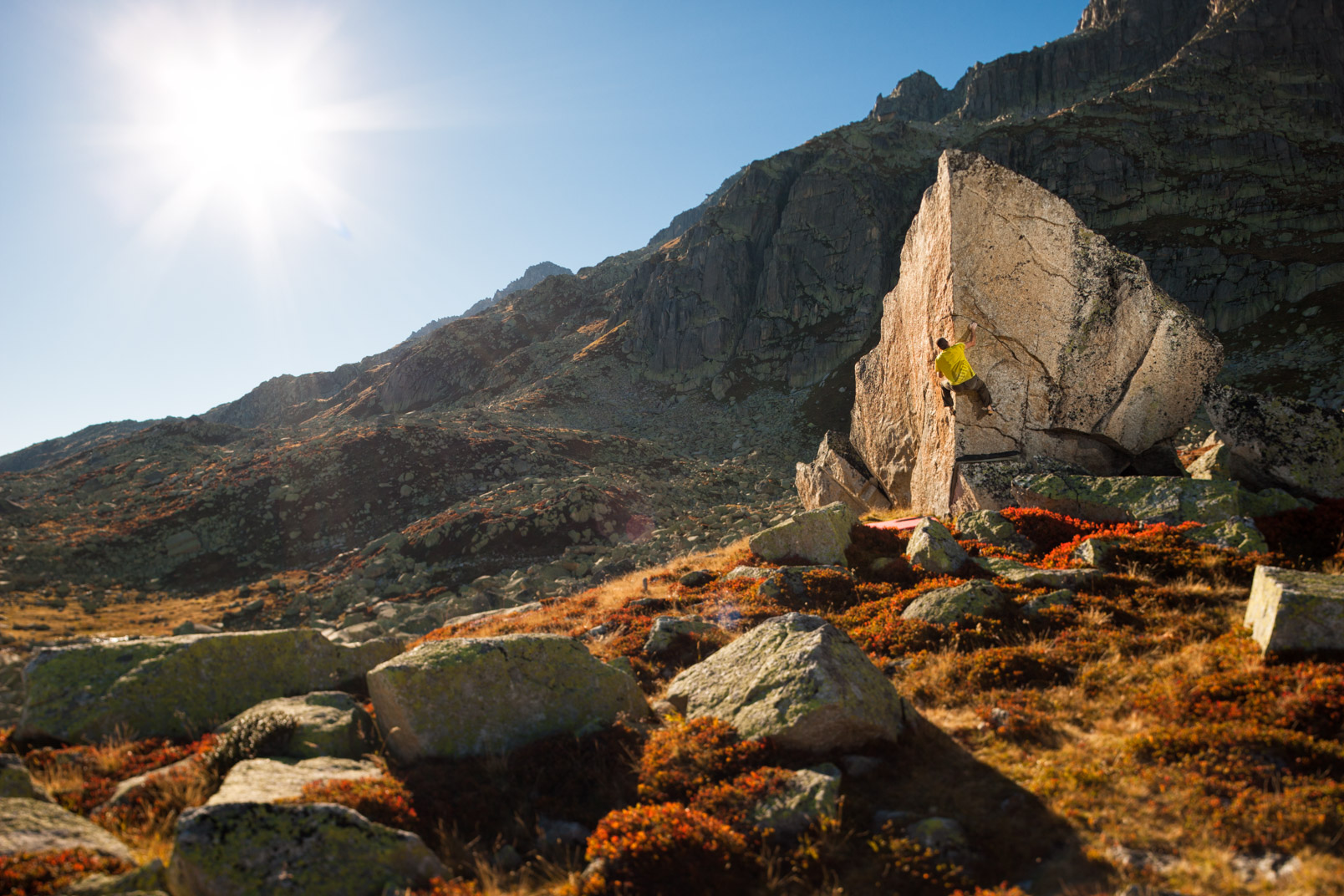 Alpine Bouldering | Stefan Kuerzi - Climbing Photography