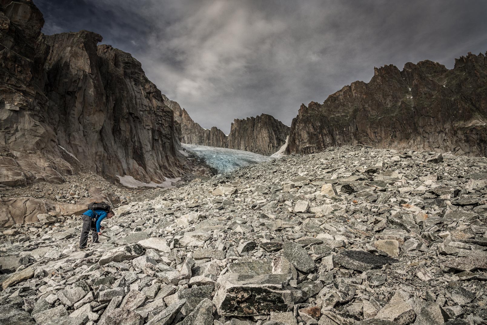 needle in a heystack | Stefan Kuerzi - Adventure Photography