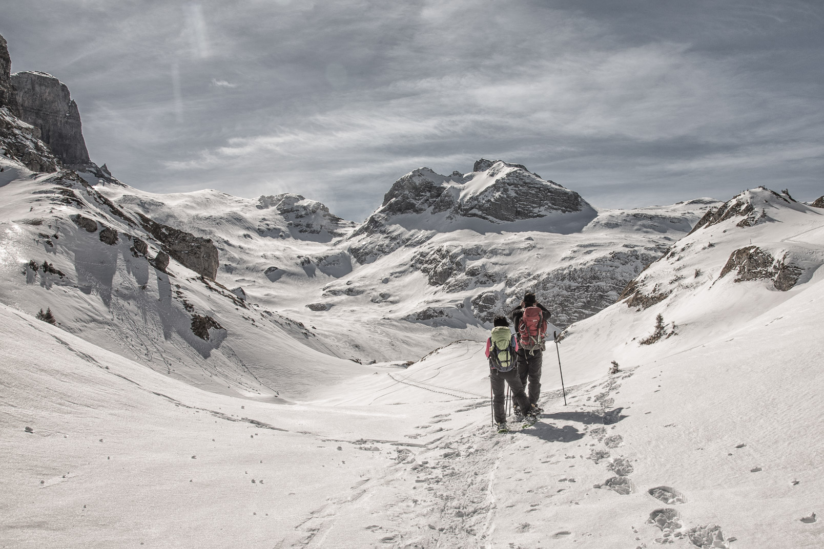 Snowshoeing | Stefan Kuerzi - Adventure Photography