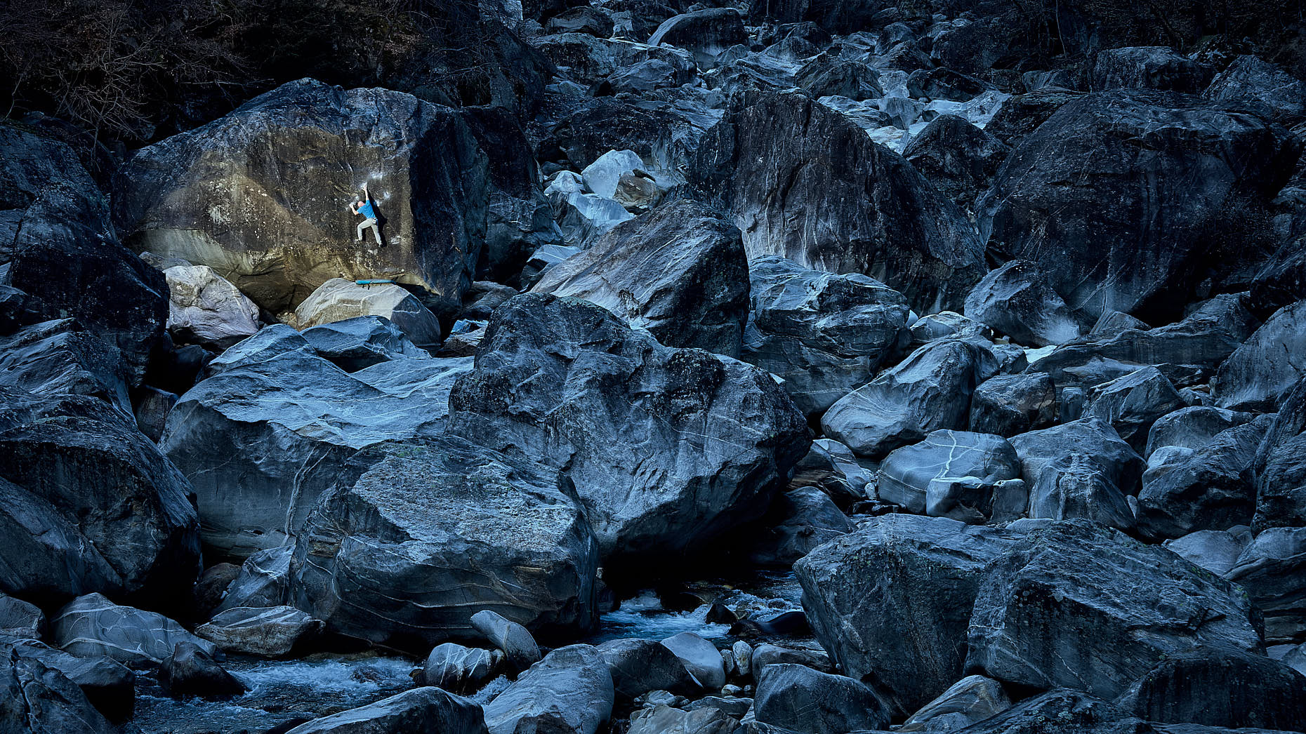 Brione Riverbed | Stefan Kuerzi - Climbing Photography