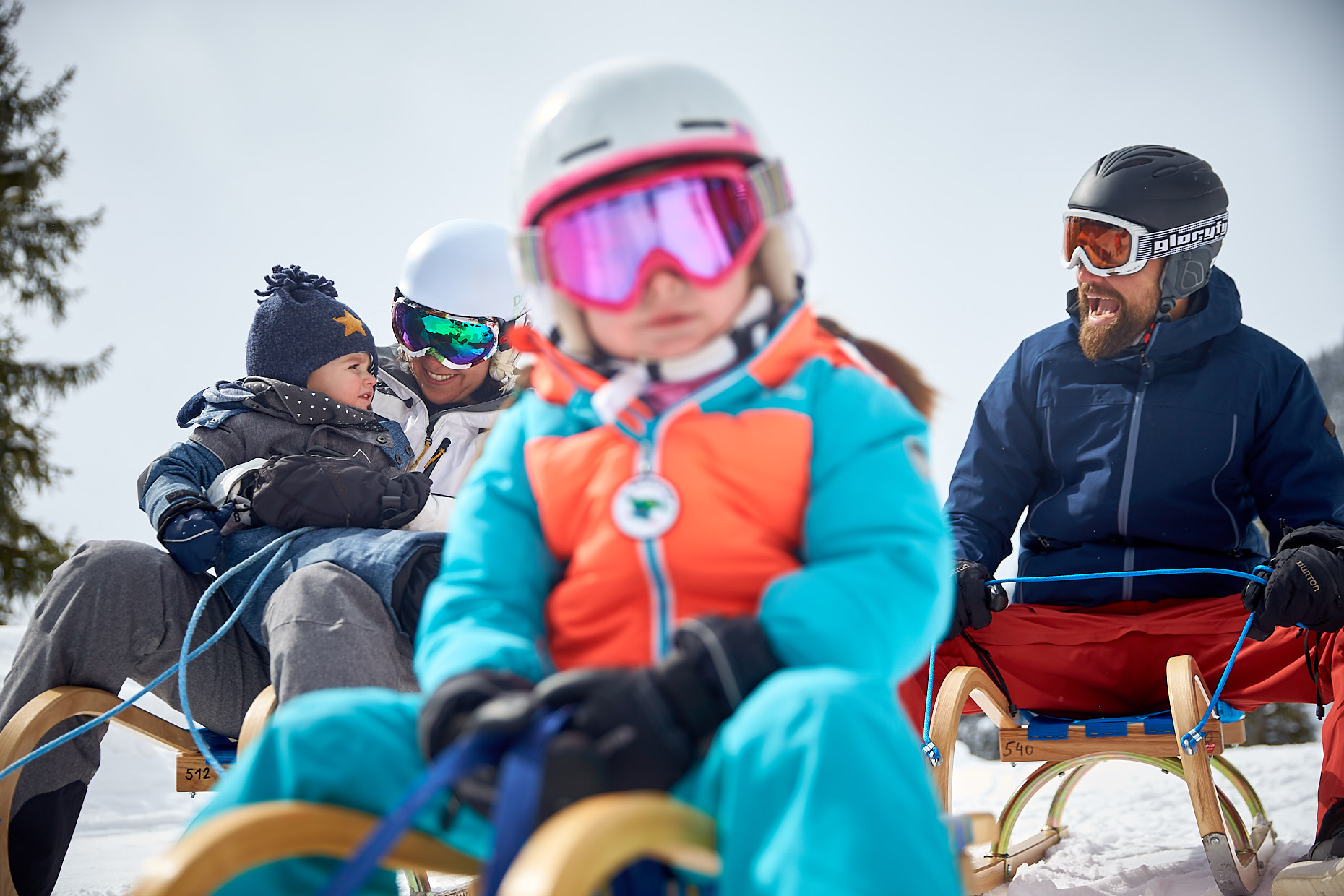 Winter Family activities | Stefan Kuerzi Tourism Photography