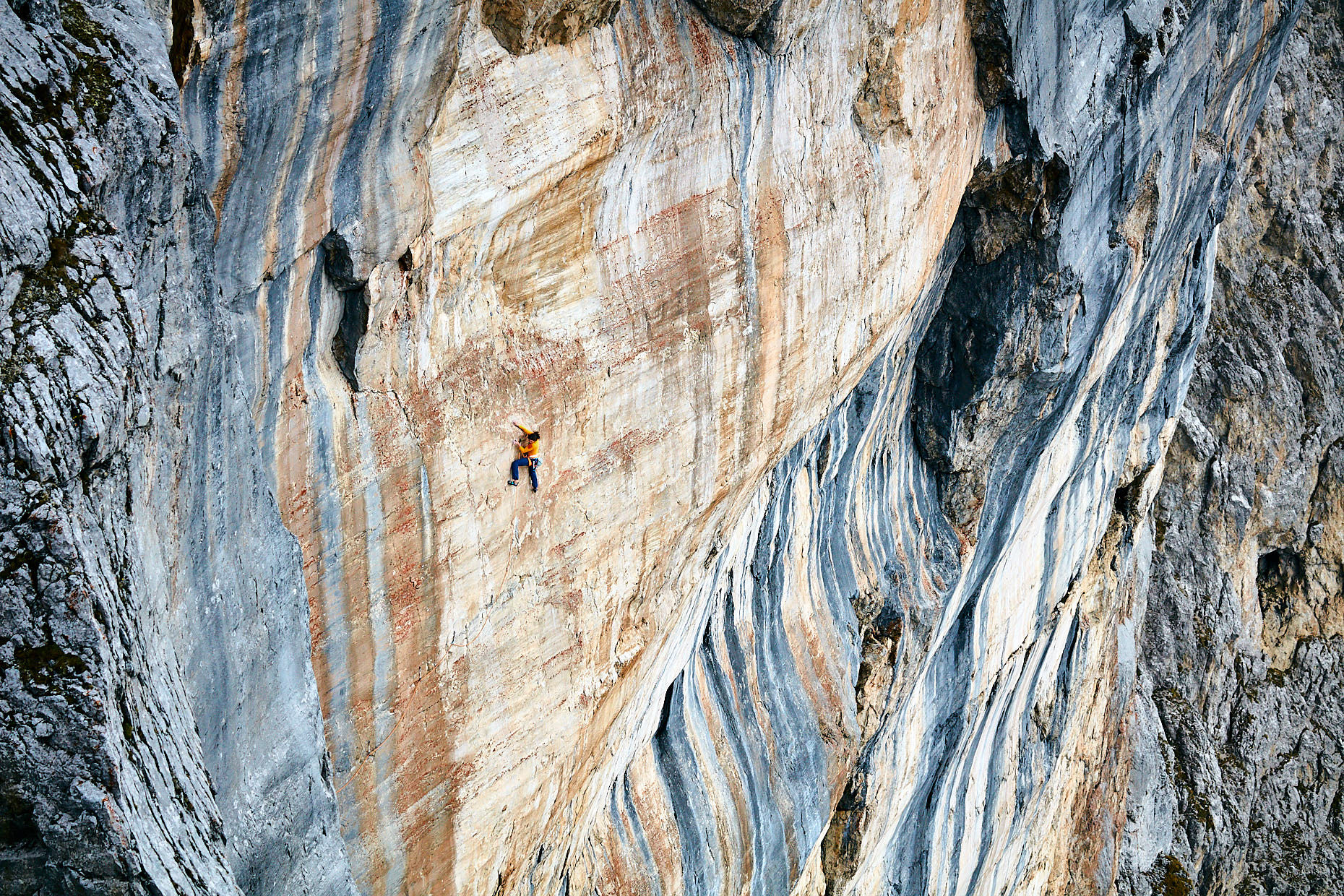 Headless Children | Stefan Kuerzi - Climbing Photography